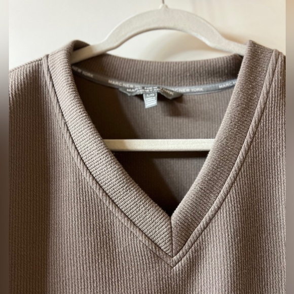 #54. Marc New York Andrew Marc Men's Large V-Neck Pullover Ribbed - Picture 2 of 9
